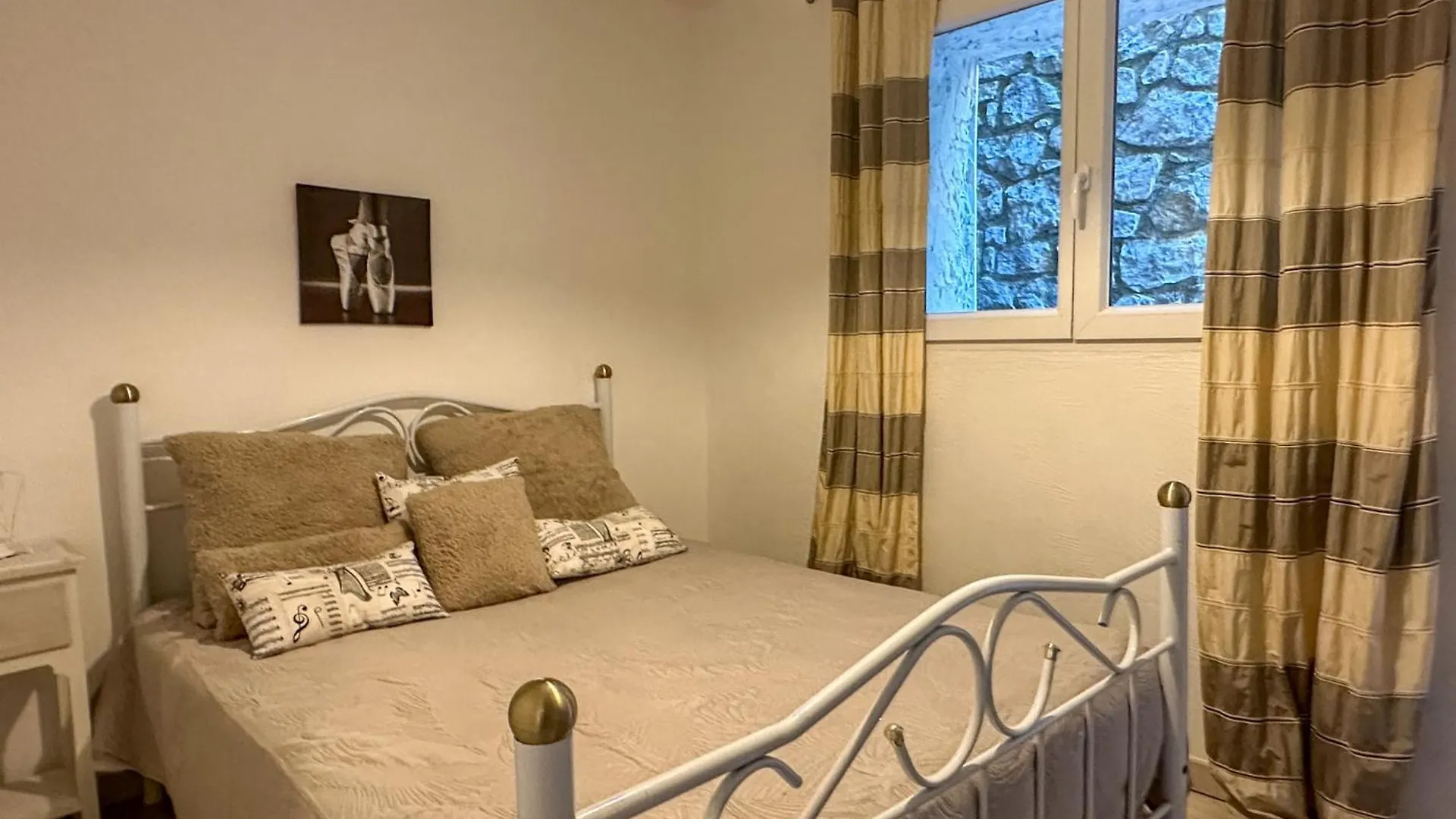Bastide Provencale, 2 Apt 2 Chambres, Proche Lac Montauroux Villa